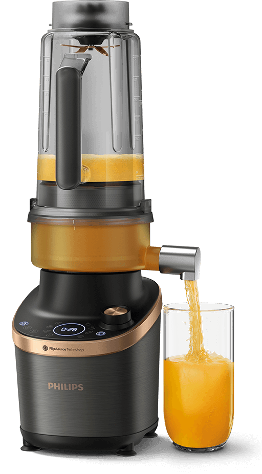 Flip&Juice™ HD3770 blender 2-u-1 u režimu sokovnika dok cedi svež sok i puni čaše njime.