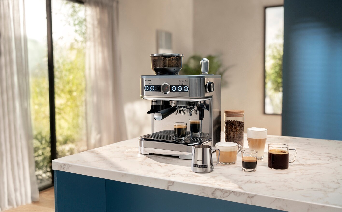 Philips Barista Brew sa raznim napicima od kafe